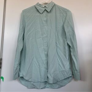 Uniqlo shirt
